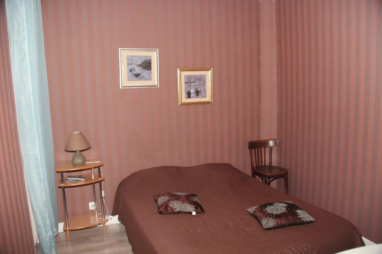 Hotel Aux Trois Rois Pont-Sur-Yonne Exterior foto